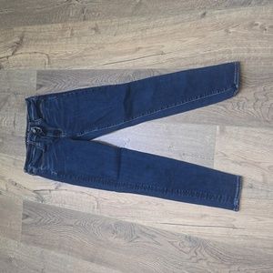 American Eagle jeans like new size 6